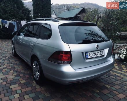 Серый Фольксваген Гольф, объемом двигателя 2 л и пробегом 320 тыс. км за 9200 $, фото 7 на Automoto.ua