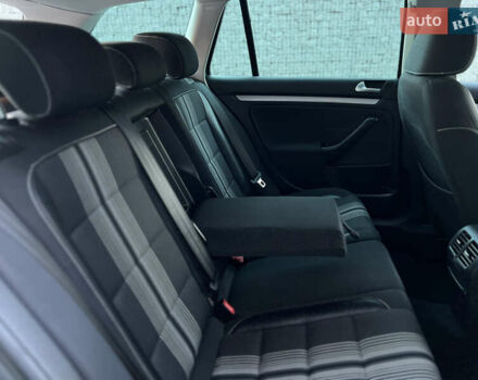 Серый Фольксваген Гольф, объемом двигателя 1.6 л и пробегом 240 тыс. км за 8750 $, фото 33 на Automoto.ua