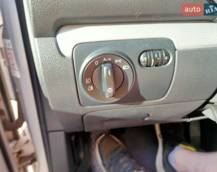 Сірий Фольксваген Гольф, об'ємом двигуна 1.6 л та пробігом 194 тис. км за 9800 $, фото 3 на Automoto.ua