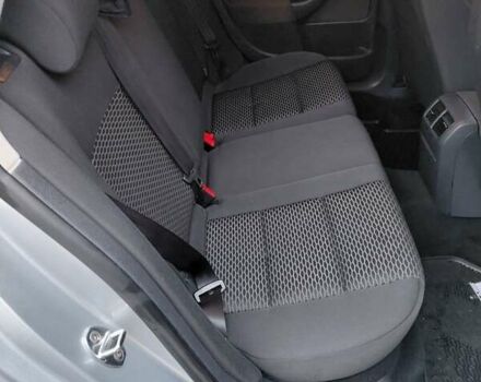 Серый Фольксваген Гольф, объемом двигателя 1.6 л и пробегом 259 тыс. км за 7700 $, фото 11 на Automoto.ua