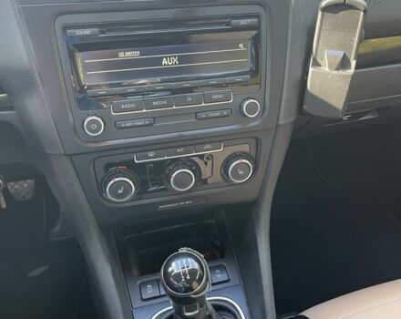 Серый Фольксваген Гольф, объемом двигателя 1.6 л и пробегом 328 тыс. км за 7500 $, фото 8 на Automoto.ua