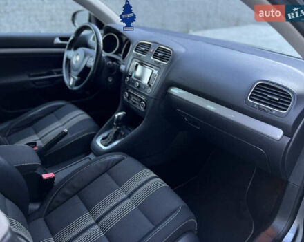 Серый Фольксваген Гольф, объемом двигателя 1.6 л и пробегом 240 тыс. км за 8750 $, фото 26 на Automoto.ua