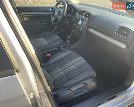 Серый Фольксваген Гольф, объемом двигателя 1.6 л и пробегом 330 тыс. км за 7200 $, фото 31 на Automoto.ua