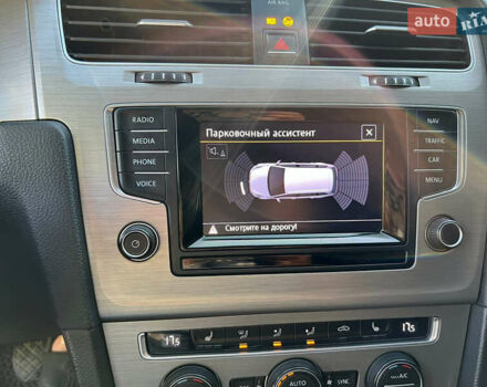 Серый Фольксваген Гольф, объемом двигателя 1.6 л и пробегом 263 тыс. км за 9200 $, фото 8 на Automoto.ua