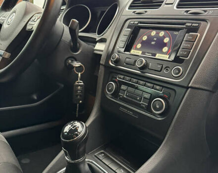 Серый Фольксваген Гольф, объемом двигателя 1.6 л и пробегом 221 тыс. км за 9450 $, фото 37 на Automoto.ua