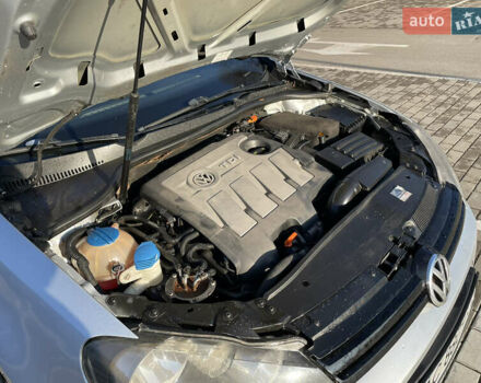 Серый Фольксваген Гольф, объемом двигателя 1.6 л и пробегом 330 тыс. км за 7200 $, фото 36 на Automoto.ua