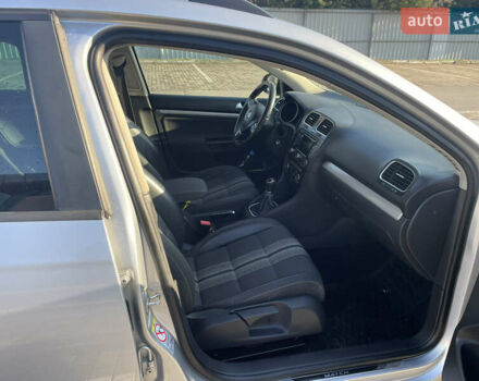 Серый Фольксваген Гольф, объемом двигателя 1.6 л и пробегом 330 тыс. км за 7200 $, фото 29 на Automoto.ua