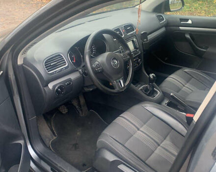 Серый Фольксваген Гольф, объемом двигателя 1.6 л и пробегом 235 тыс. км за 8500 $, фото 6 на Automoto.ua