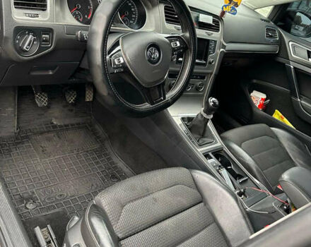 Серый Фольксваген Гольф, объемом двигателя 1.6 л и пробегом 290 тыс. км за 9800 $, фото 8 на Automoto.ua