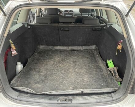 Серый Фольксваген Гольф, объемом двигателя 1.6 л и пробегом 392 тыс. км за 5000 $, фото 7 на Automoto.ua