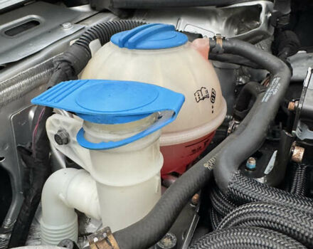 Серый Фольксваген Гольф, объемом двигателя 1.6 л и пробегом 221 тыс. км за 9450 $, фото 75 на Automoto.ua