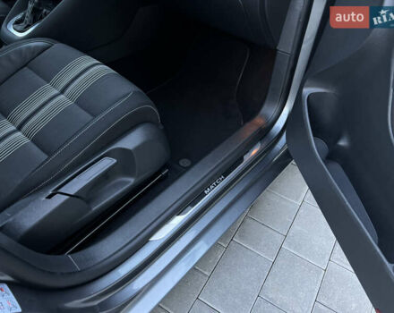 Серый Фольксваген Гольф, объемом двигателя 1.6 л и пробегом 240 тыс. км за 8750 $, фото 31 на Automoto.ua