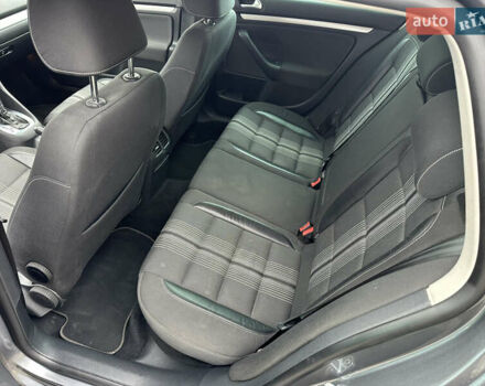 Серый Фольксваген Гольф, объемом двигателя 1.97 л и пробегом 212 тыс. км за 9800 $, фото 19 на Automoto.ua