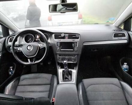 Серый Фольксваген Гольф, объемом двигателя 1.6 л и пробегом 264 тыс. км за 8300 $, фото 6 на Automoto.ua