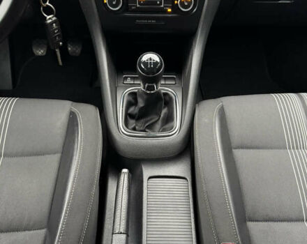 Серый Фольксваген Гольф, объемом двигателя 1.6 л и пробегом 221 тыс. км за 9450 $, фото 49 на Automoto.ua