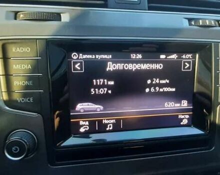 Серый Фольксваген Гольф, объемом двигателя 1.6 л и пробегом 300 тыс. км за 12000 $, фото 2 на Automoto.ua