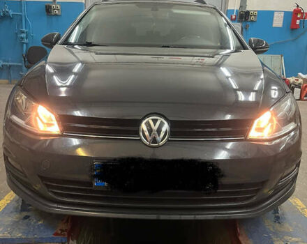 Сірий Фольксваген Гольф, об'ємом двигуна 1.6 л та пробігом 176 тис. км за 10700 $, фото 5 на Automoto.ua