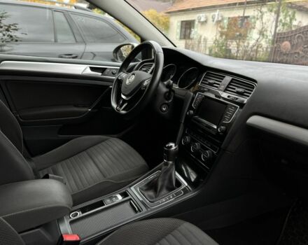 Серый Фольксваген Гольф, объемом двигателя 2 л и пробегом 213 тыс. км за 9300 $, фото 2 на Automoto.ua