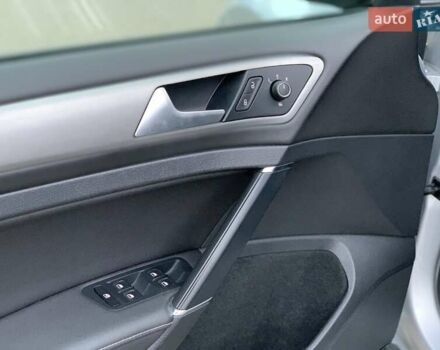 Серый Фольксваген Гольф, объемом двигателя 1.97 л и пробегом 270 тыс. км за 10300 $, фото 29 на Automoto.ua