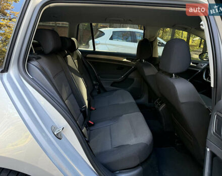 Серый Фольксваген Гольф, объемом двигателя 1.6 л и пробегом 230 тыс. км за 10500 $, фото 28 на Automoto.ua