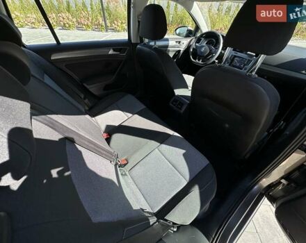 Сірий Фольксваген Гольф, об'ємом двигуна 1.6 л та пробігом 238 тис. км за 11800 $, фото 63 на Automoto.ua