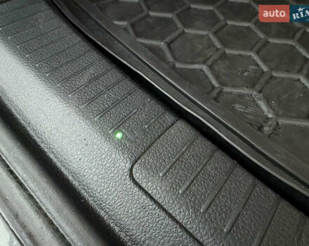 Серый Фольксваген Гольф, объемом двигателя 1.97 л и пробегом 288 тыс. км за 11899 $, фото 62 на Automoto.ua