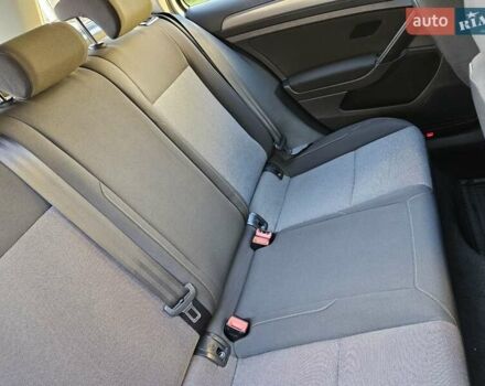 Серый Фольксваген Гольф, объемом двигателя 1.6 л и пробегом 262 тыс. км за 8800 $, фото 62 на Automoto.ua