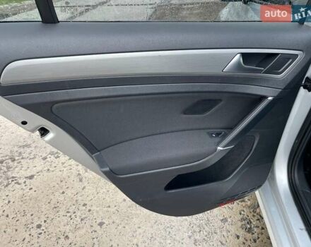 Серый Фольксваген Гольф, объемом двигателя 1.2 л и пробегом 140 тыс. км за 10490 $, фото 27 на Automoto.ua