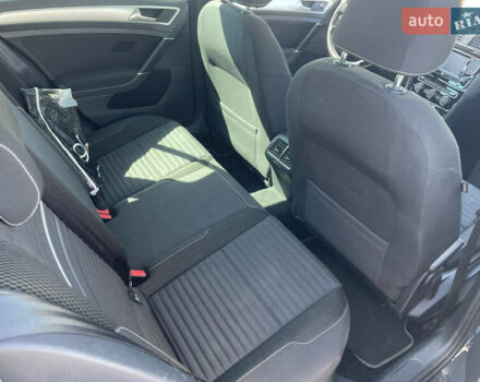 Серый Фольксваген Гольф, объемом двигателя 1.6 л и пробегом 150 тыс. км за 13999 $, фото 6 на Automoto.ua