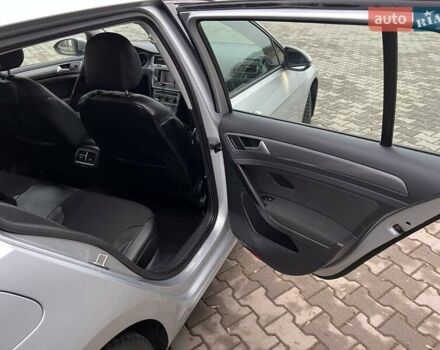 Серый Фольксваген Гольф, объемом двигателя 1.6 л и пробегом 297 тыс. км за 9500 $, фото 8 на Automoto.ua