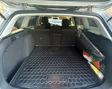 Серый Фольксваген Гольф, объемом двигателя 1.6 л и пробегом 261 тыс. км за 10500 $, фото 16 на Automoto.ua