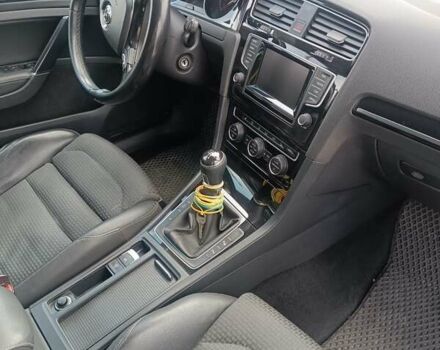 Фольксваген Гольф 2014 в Славуте на Automoto.ua Серый Фольксваген Гольф, объемом двигателя 1.6 л и пробегом 268 тыс. км за 11700 $, фото 3 на Automoto.ua