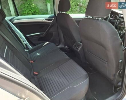 Серый Фольксваген Гольф, объемом двигателя 1.6 л и пробегом 250 тыс. км за 10600 $, фото 10 на Automoto.ua