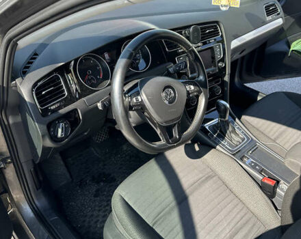 Сірий Фольксваген Гольф, об'ємом двигуна 1.6 л та пробігом 235 тис. км за 11650 $, фото 8 на Automoto.ua