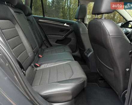 Серый Фольксваген Гольф, объемом двигателя 2 л и пробегом 289 тыс. км за 12350 $, фото 52 на Automoto.ua