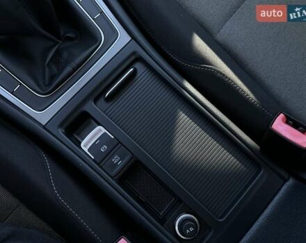 Сірий Фольксваген Гольф, об'ємом двигуна 1.6 л та пробігом 238 тис. км за 11800 $, фото 78 на Automoto.ua