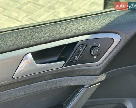 Сірий Фольксваген Гольф, об'ємом двигуна 1.6 л та пробігом 238 тис. км за 11800 $, фото 48 на Automoto.ua