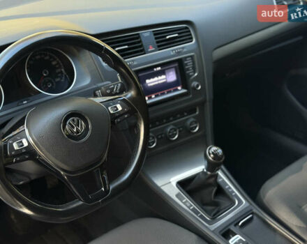 Серый Фольксваген Гольф, объемом двигателя 1.6 л и пробегом 232 тыс. км за 10000 $, фото 27 на Automoto.ua
