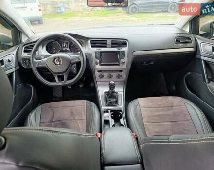 Серый Фольксваген Гольф, объемом двигателя 1.6 л и пробегом 262 тыс. км за 11000 $, фото 15 на Automoto.ua