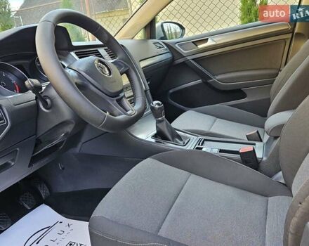 Серый Фольксваген Гольф, объемом двигателя 1.6 л и пробегом 262 тыс. км за 8800 $, фото 40 на Automoto.ua