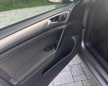 Серый Фольксваген Гольф, объемом двигателя 1.6 л и пробегом 230 тыс. км за 9500 $, фото 6 на Automoto.ua