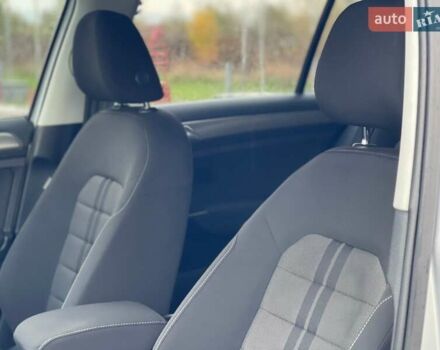 Серый Фольксваген Гольф, объемом двигателя 1.2 л и пробегом 140 тыс. км за 10490 $, фото 13 на Automoto.ua