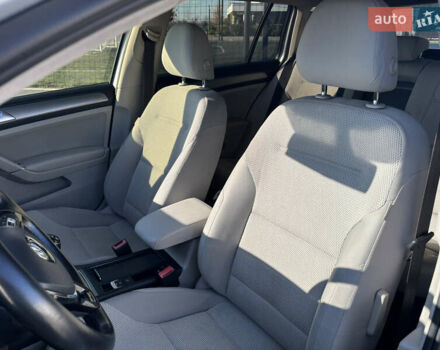 Сірий Фольксваген Гольф, об'ємом двигуна 1.6 л та пробігом 196 тис. км за 10750 $, фото 12 на Automoto.ua