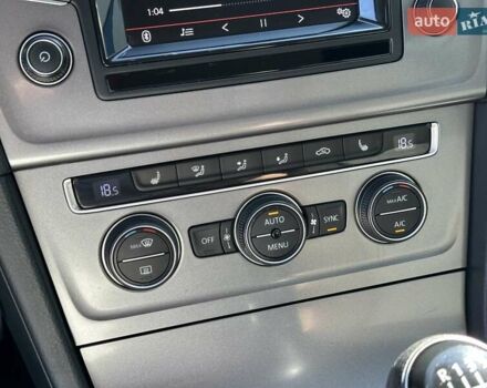 Сірий Фольксваген Гольф, об'ємом двигуна 1.6 л та пробігом 238 тис. км за 11800 $, фото 54 на Automoto.ua