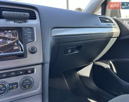 Сірий Фольксваген Гольф, об'ємом двигуна 1.6 л та пробігом 238 тис. км за 11800 $, фото 79 на Automoto.ua