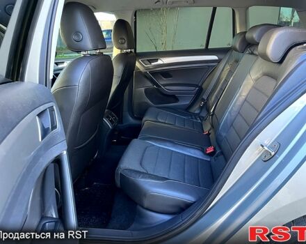 Серый Фольксваген Гольф, объемом двигателя 1.6 л и пробегом 300 тыс. км за 12500 $, фото 10 на Automoto.ua