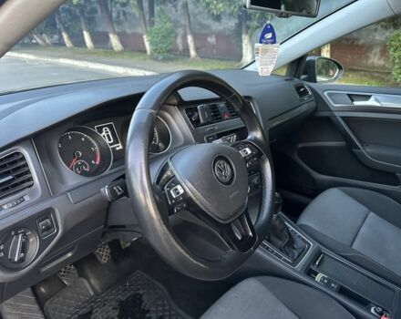 Серый Фольксваген Гольф, объемом двигателя 1.6 л и пробегом 252 тыс. км за 9800 $, фото 5 на Automoto.ua