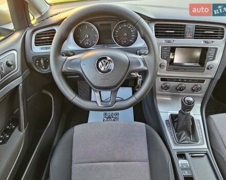 Серый Фольксваген Гольф, объемом двигателя 1.6 л и пробегом 262 тыс. км за 8800 $, фото 45 на Automoto.ua