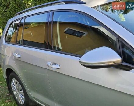 Серый Фольксваген Гольф, объемом двигателя 1.6 л и пробегом 262 тыс. км за 8800 $, фото 29 на Automoto.ua