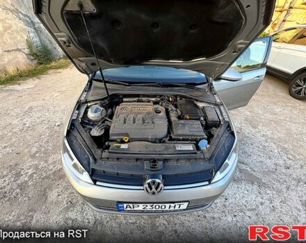 Серый Фольксваген Гольф, объемом двигателя 2 л и пробегом 300 тыс. км за 11000 $, фото 8 на Automoto.ua